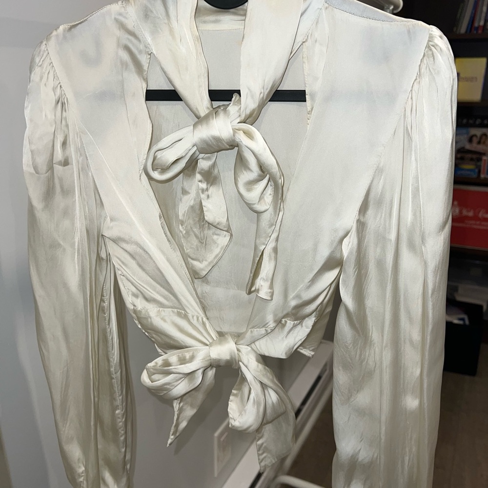 Aritzia XXS off white color